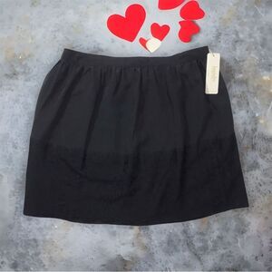 Black Mini Skirt with Wide Lace Overlay LAUNDRY by Shelli Segal Sz 8 NWT!!!!